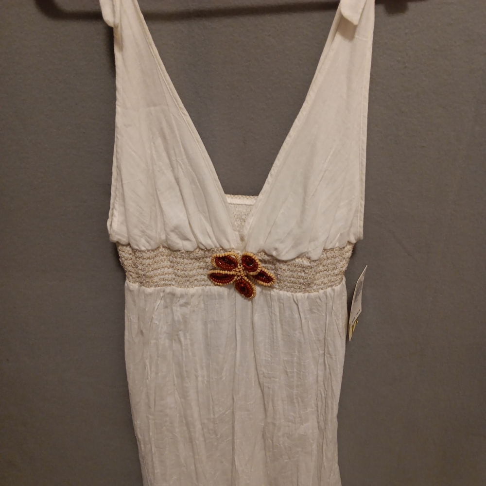 2 Bamboo Chic White Sleeveless Chemise with Floral Accent Size Large Retail $98